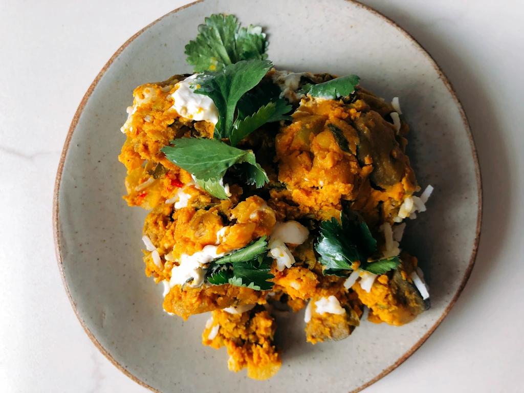 Recipe for a plate of creamy lentil aubergine dhal